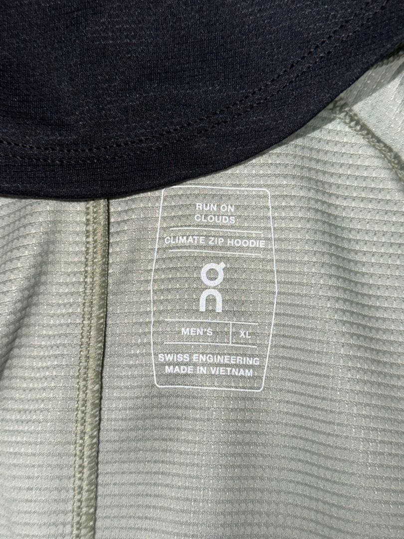 [ On クライメイト ジップフーディー ]