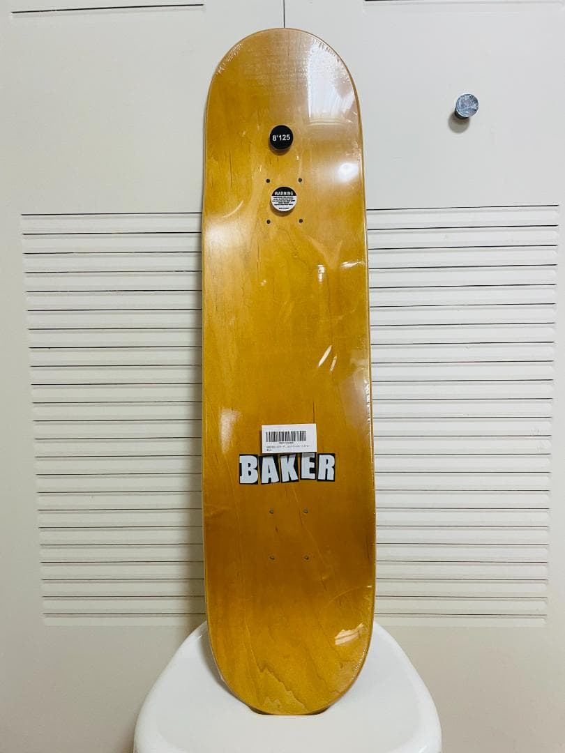 台湾製無地黒デッキテープ付き BAKER スケートボード 8.125デッキ