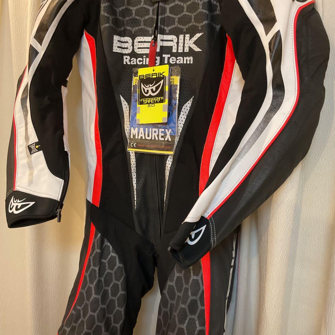 【未使用】BERIKベリックレーシングスーツ52サイズW.R.B