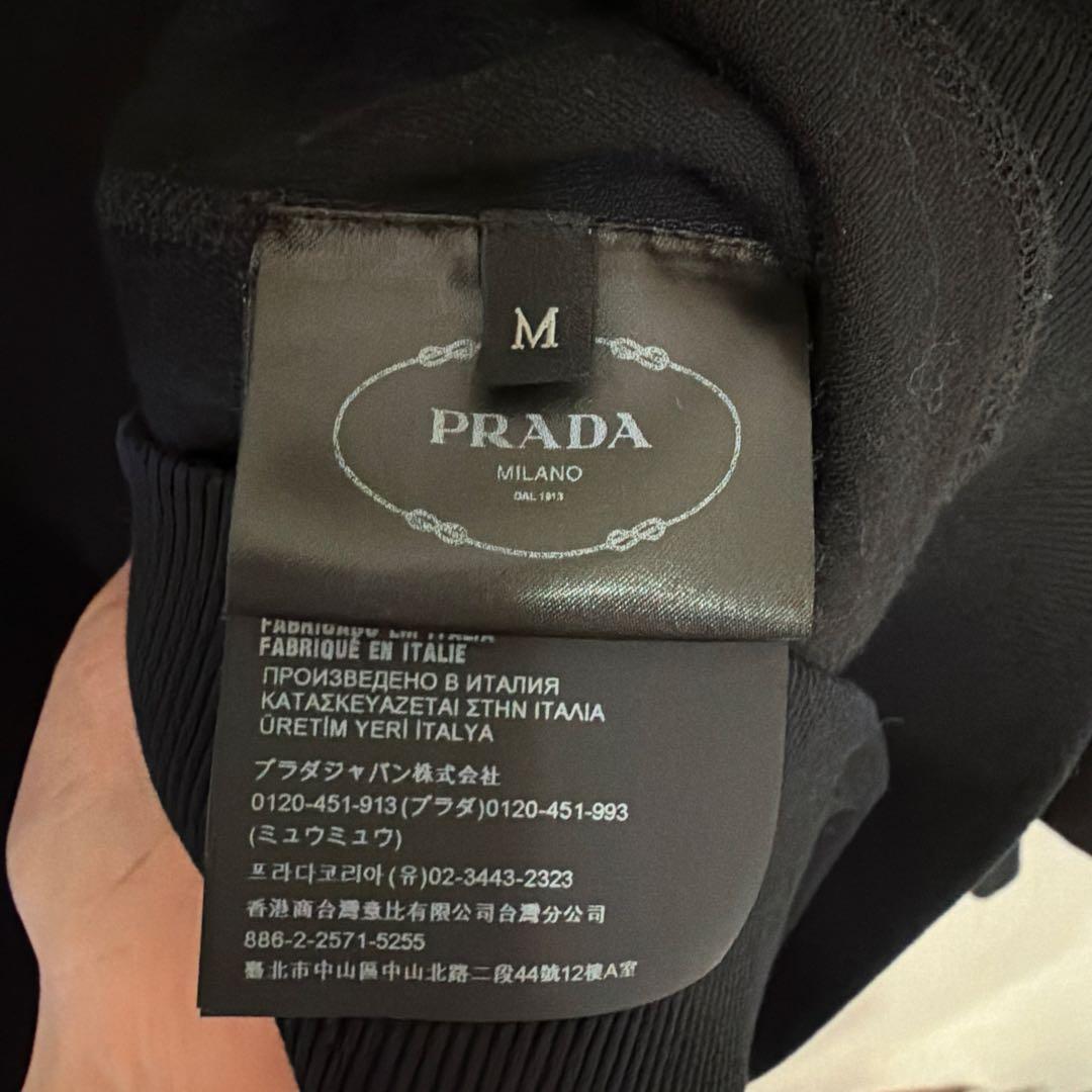 【極美品】PRADA プラダ トライアングルロゴ スウェット トレーナー 黒 M