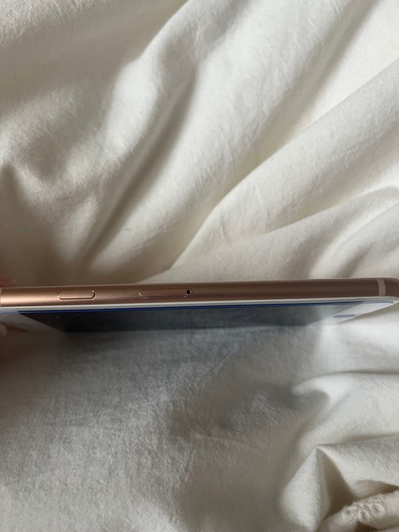 Apple iPhone8 ゴールド 64GB 本体