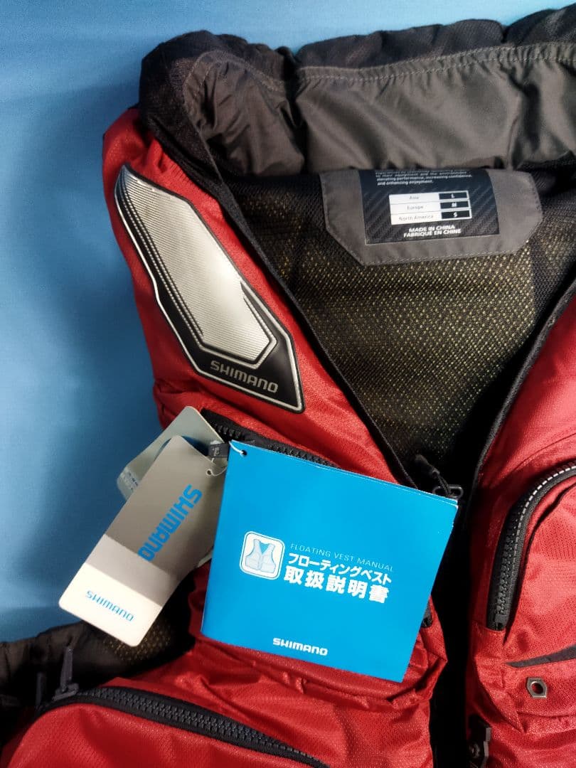 シマノ　SHIMANO NEXUS ライフジャケット レッド
