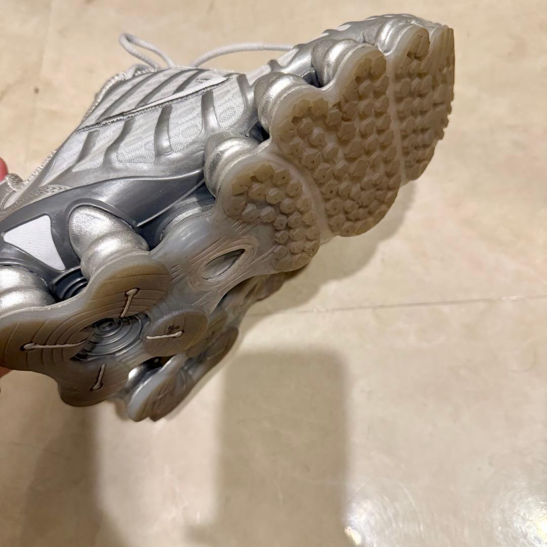 ナイキ ショックス TL シルバー