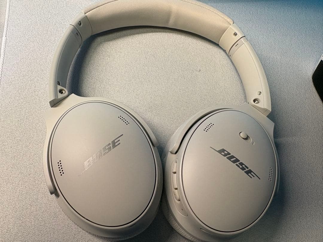 ヘッドホン Bose QuietComfort 45 WHITE SMOKE