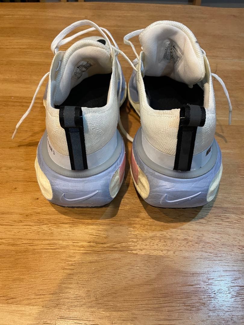 NIKE インヴィンシブル3 ホワイト　27.5cm