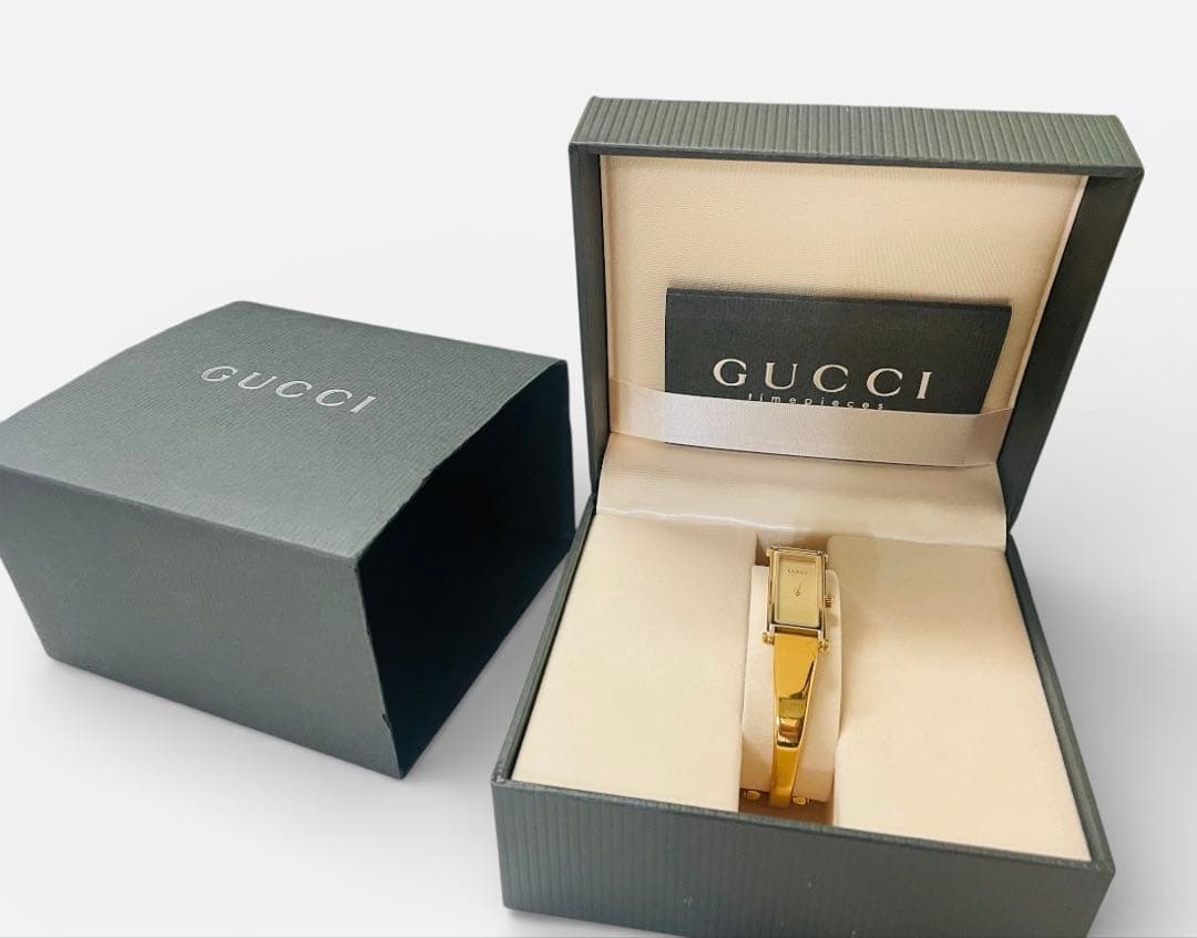 GUCCI 1500L ゴールド バングルタイプ腕時計 レディース