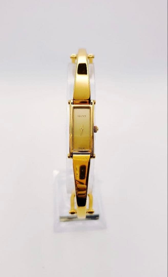 GUCCI 1500L ゴールド バングルタイプ腕時計 レディース