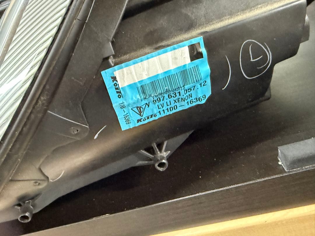 ポルシェ911 997.1 純正ヘッドライト