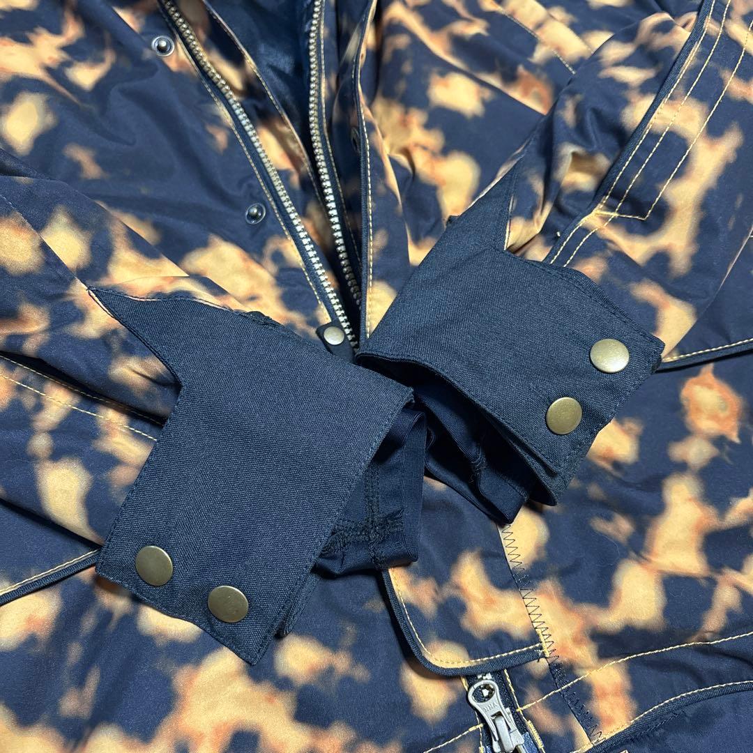 匿名発送❁¨̮Burton レオパード柄 スノーボードジャケット Sサイズ 美品