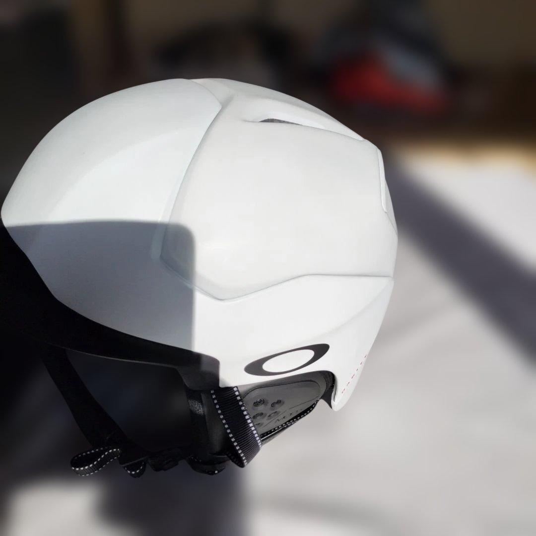 美品　Ｌサイズ　Oakley MOD 5 ヘルメット マットホワイト