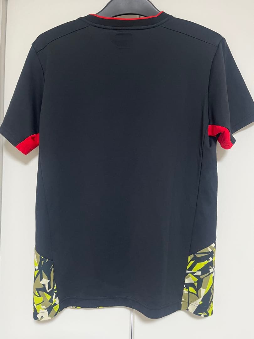 バドミントン　日本代表 2023年　ユニフォーム 幾何学模様