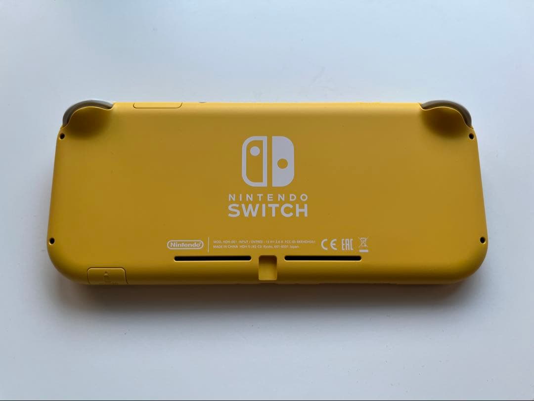 Nintendo Switch Lite 本体(イエロー)+電源アダプタ+ケース