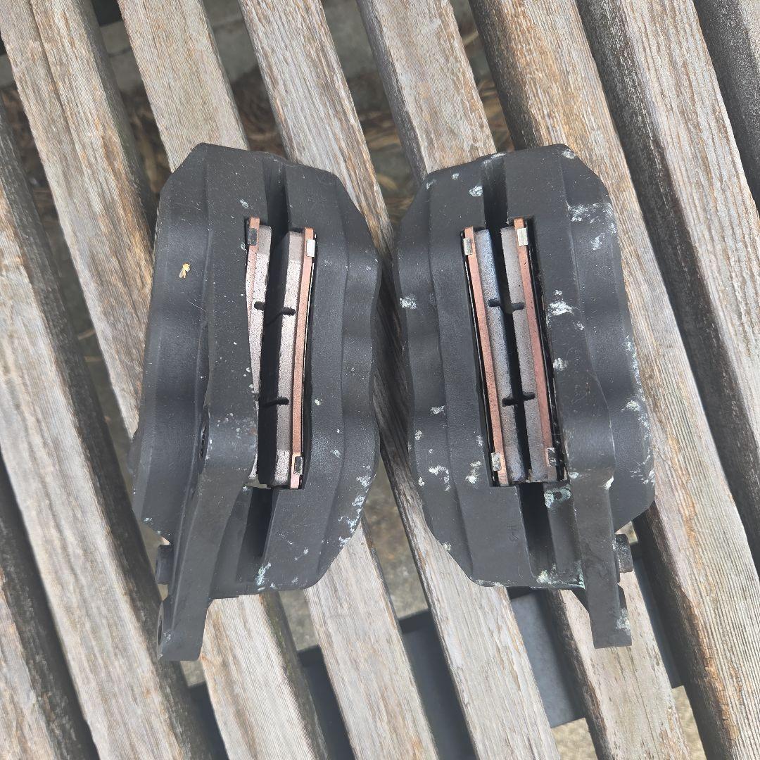 cb1300sc40用 純正6ポットキャリパー