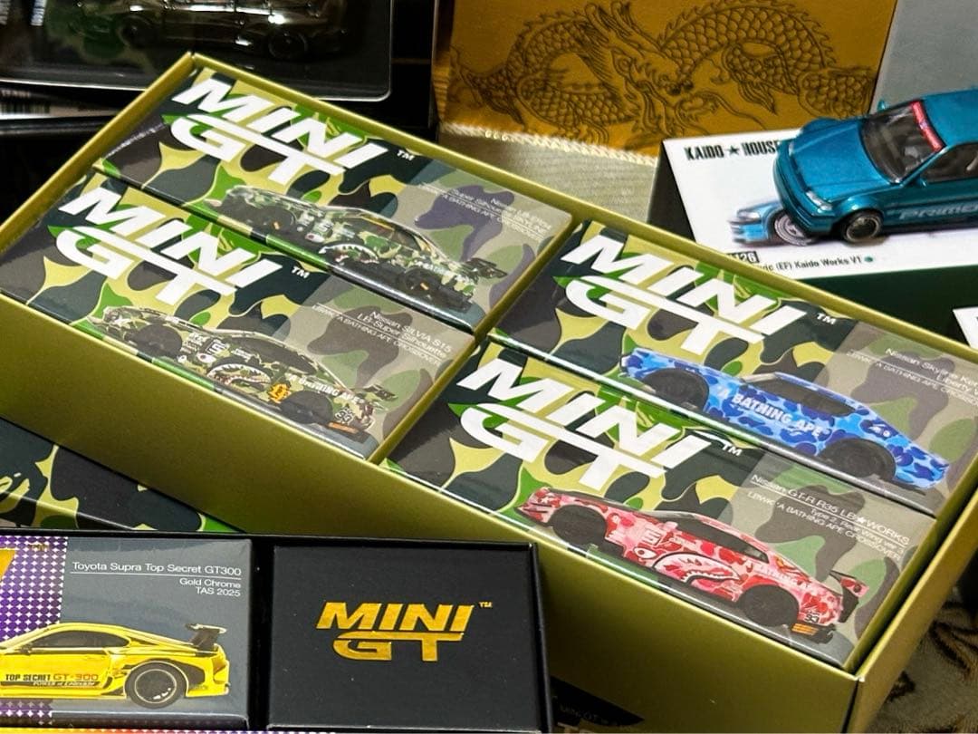 miniGT 1/64 BAPE Liberty Walk 4台セット