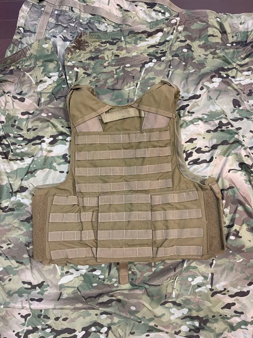 実物 米軍放出Eagle Industries mar-ciras M71