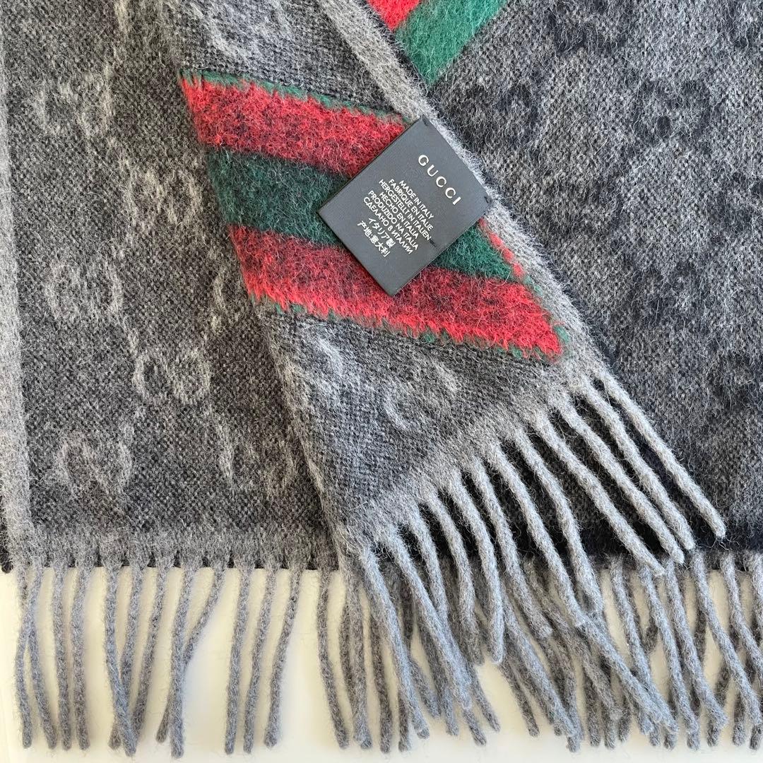 【GUCCI 】ロゴマフラー