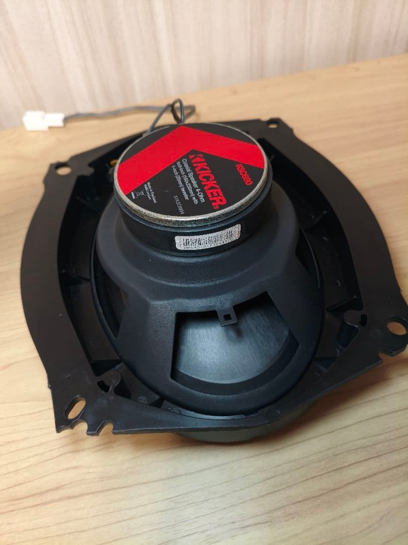 スピーカー キッカーKICKER KSC6904とKSC3504 バッフル