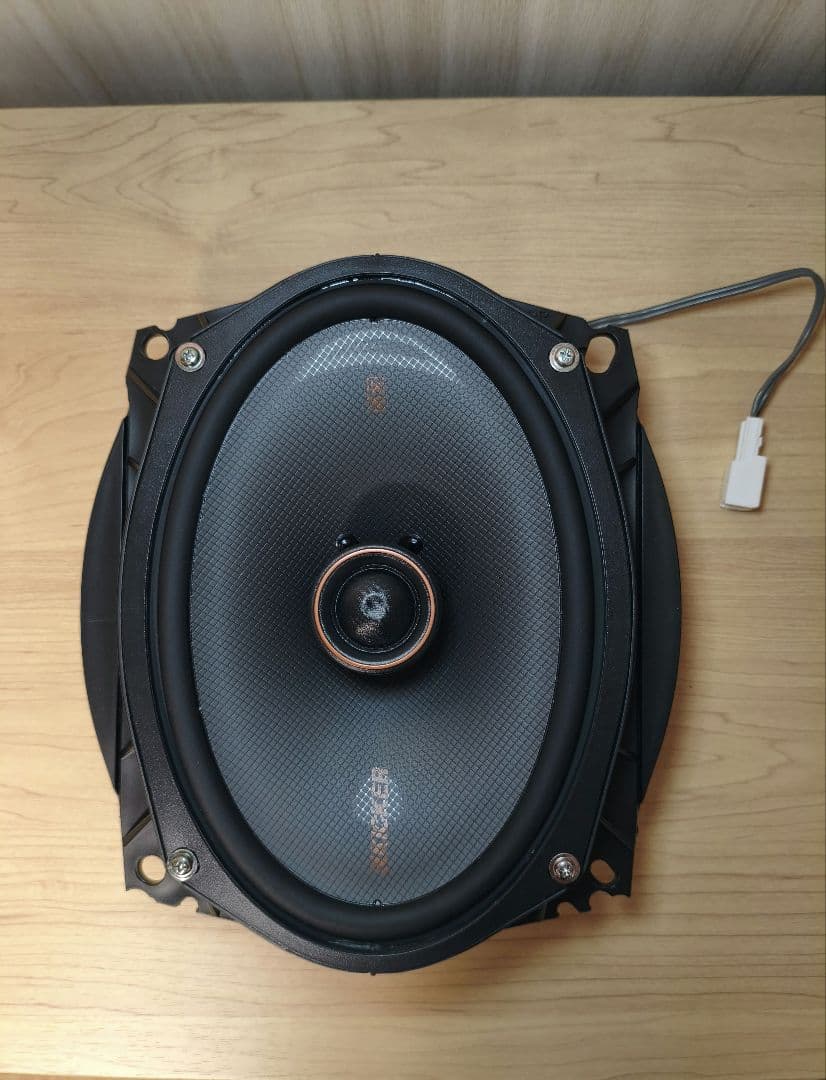 スピーカー キッカーKICKER KSC6904とKSC3504 バッフル