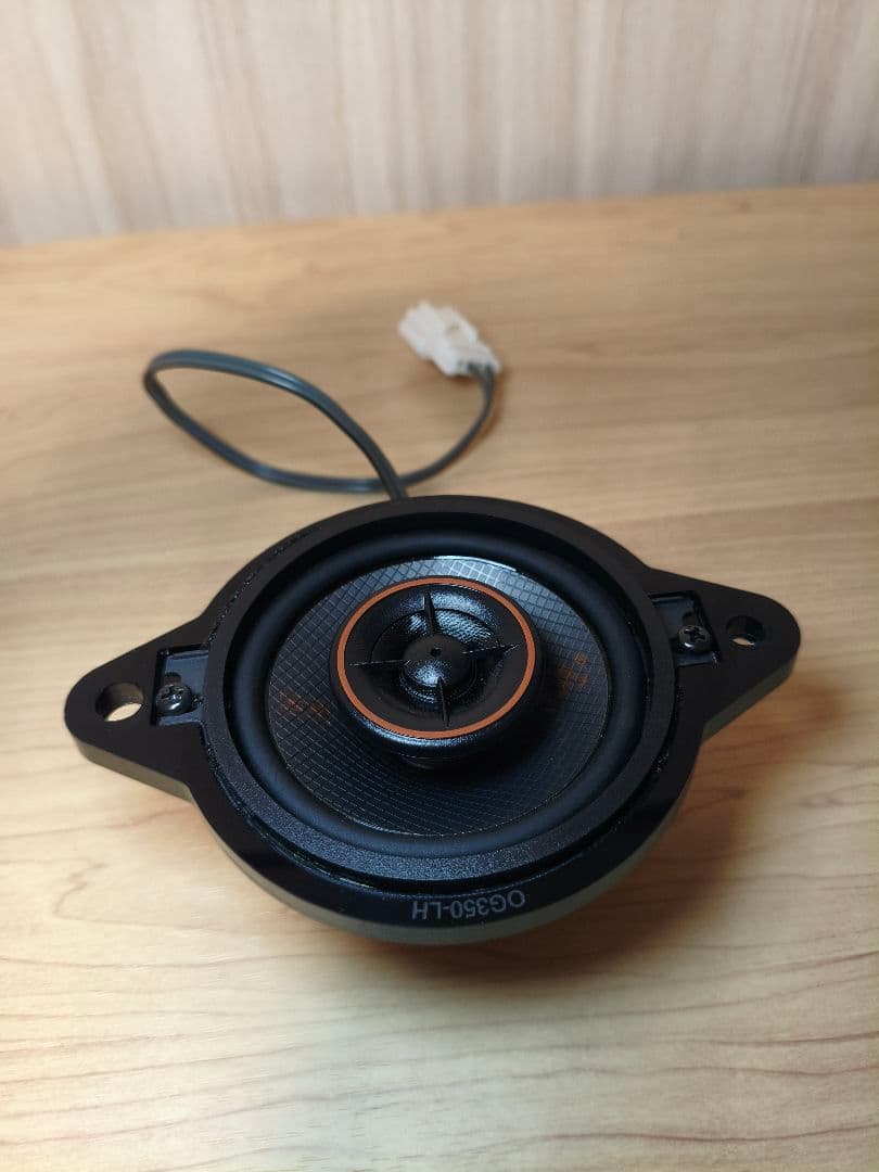 スピーカー キッカーKICKER KSC6904とKSC3504 バッフル