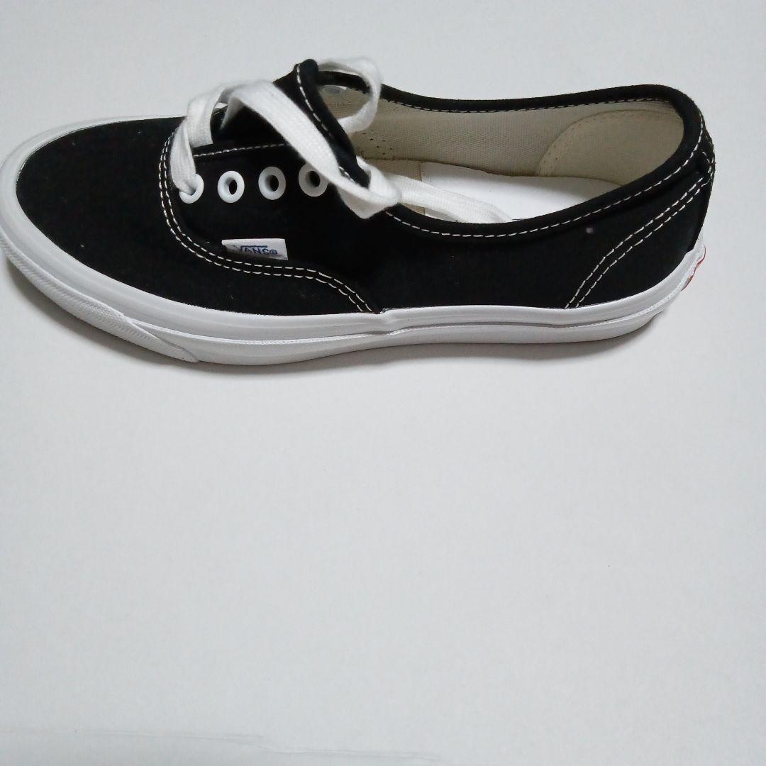 レアアイテム！！VANS VAULT OG AUTHENTIC LX BLACK