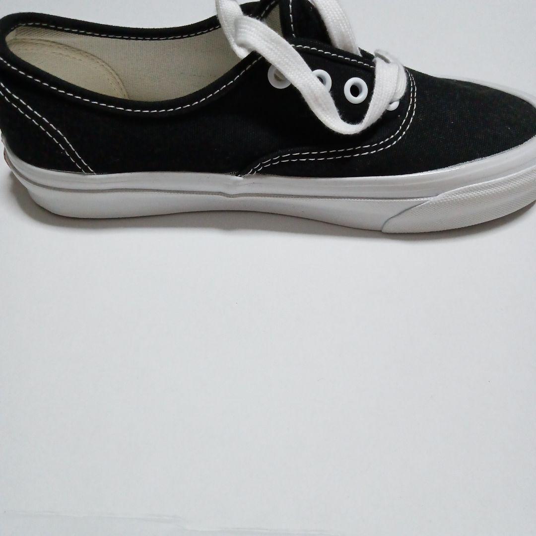 レアアイテム！！VANS VAULT OG AUTHENTIC LX BLACK