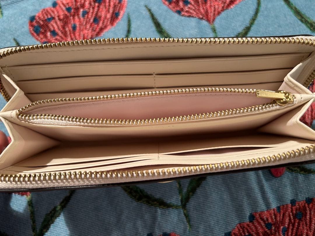 COACH長財布　チェリー