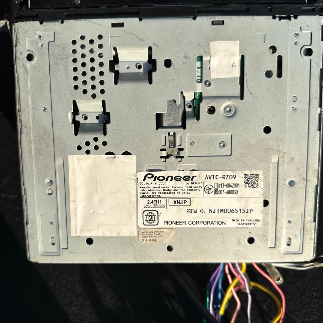 Pioneer カーナビ　AVIC-RZ09