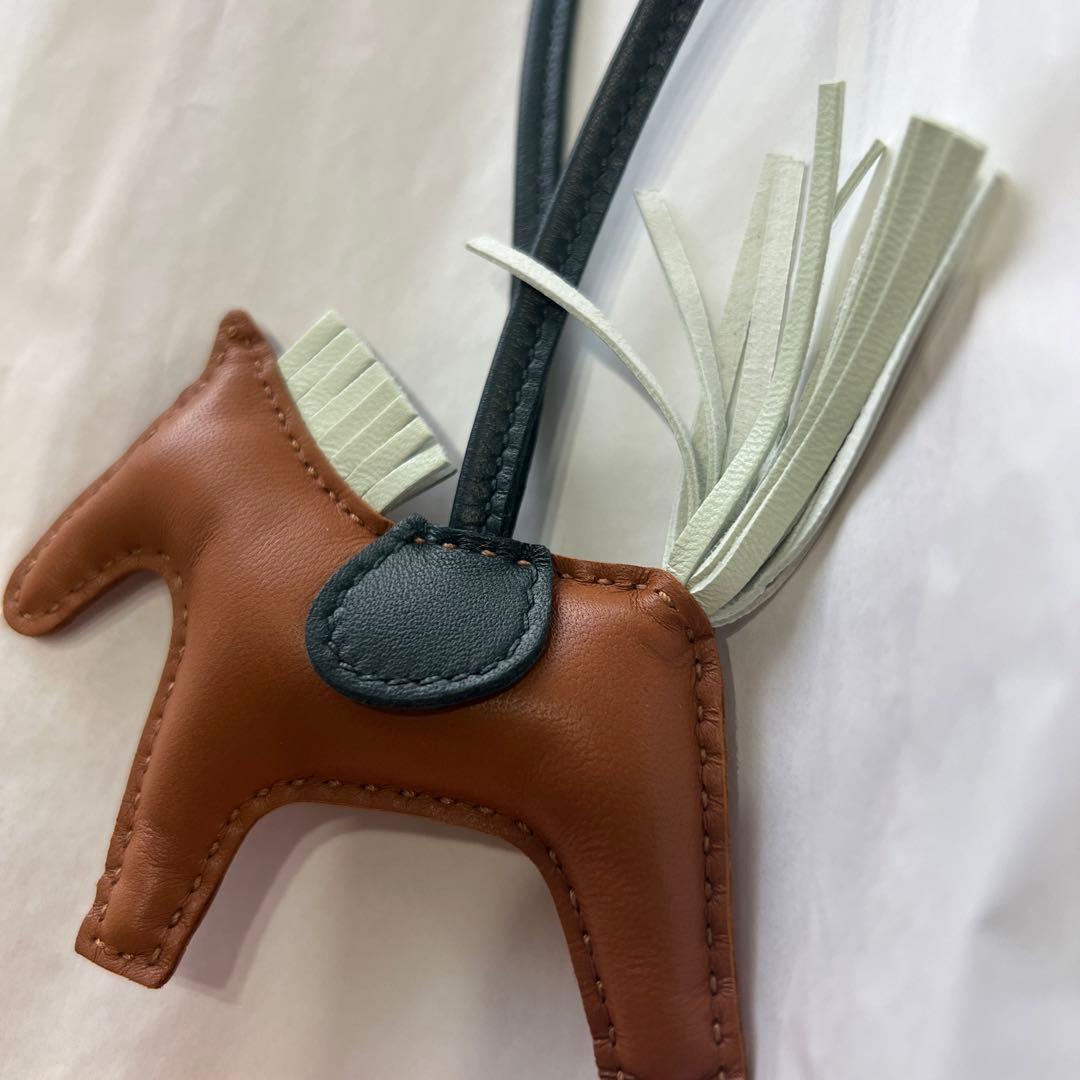 エルメス　ロデオ　ブラウン　深い緑　ホワイト　グリーン