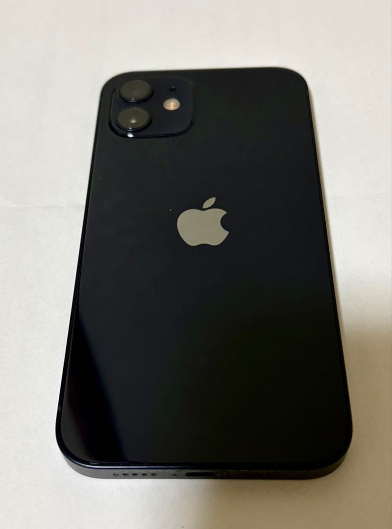 iPhone12 64GB ブラック SIMフリー 74%