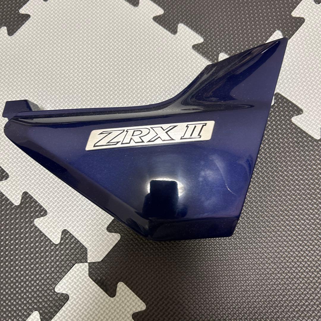 zrx400サイドカバー左右　 テールランプテールカウル