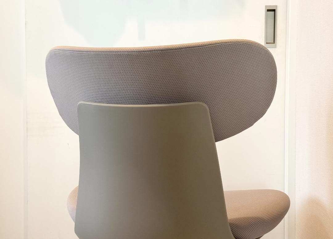 KOKUYO ingLIFE ミディアムグレージュ 固定脚 肘かけ無し