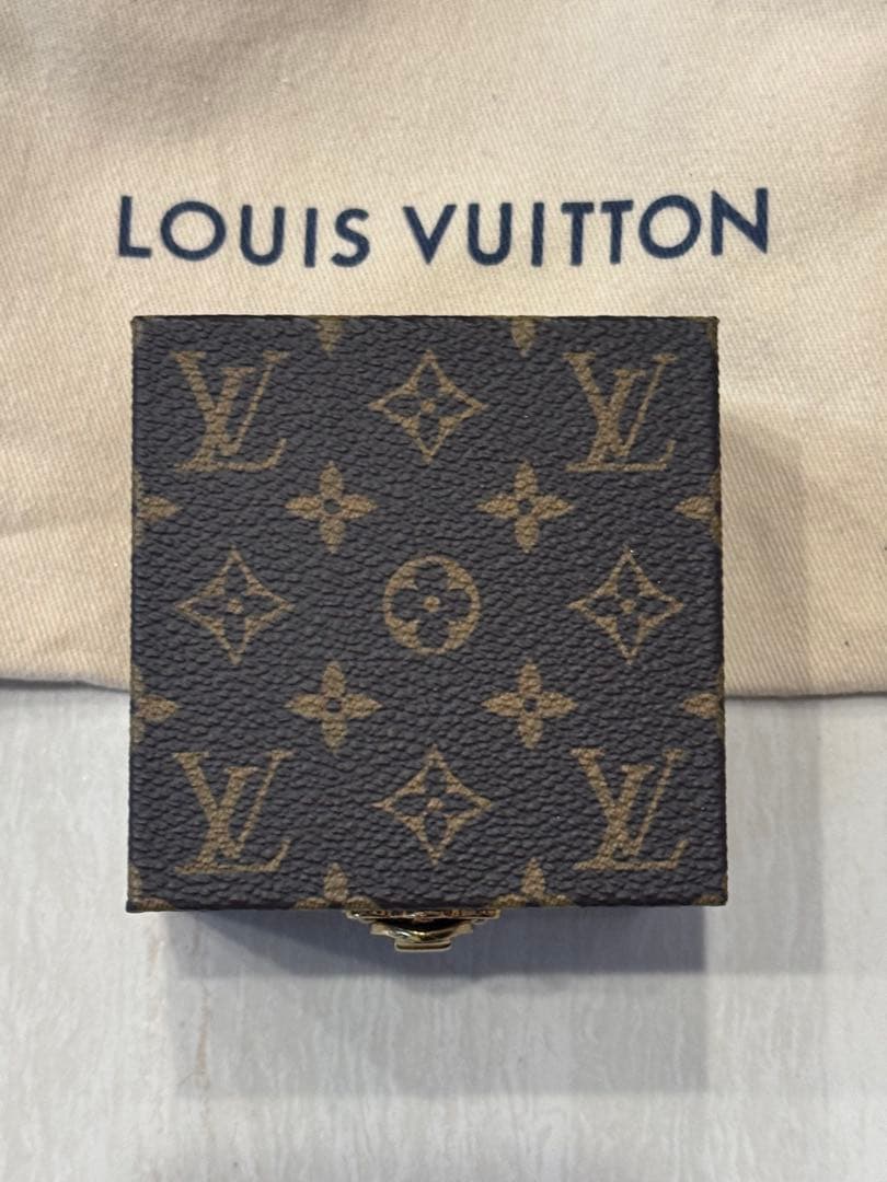 LOUIS VUITTON　ルイ・ヴィトン　モノグラム　ジュエリーケース