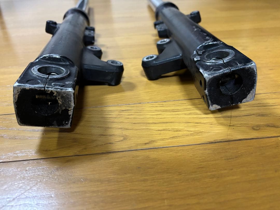 GPZ900Rフロントフォーク