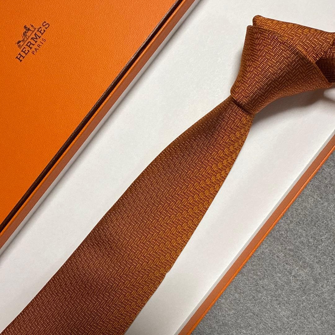 エルメス　ネクタイ　オレンジ　シルクジャガード