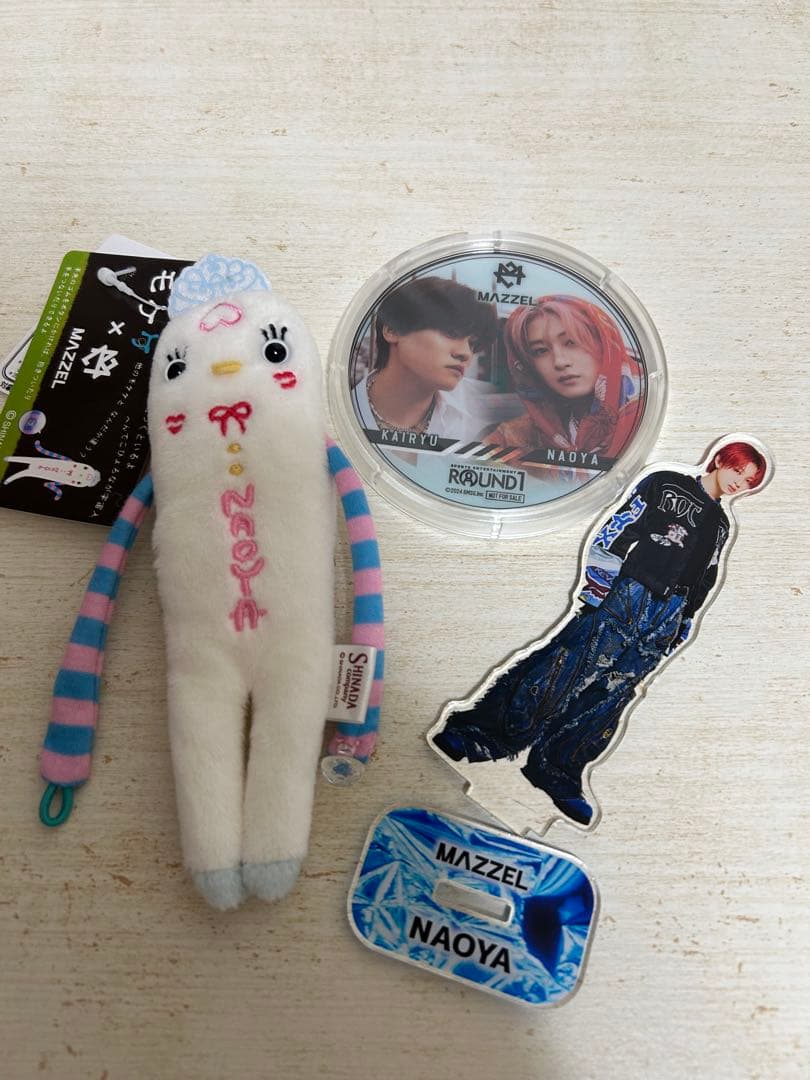 NAOYA モケケ　グッズ