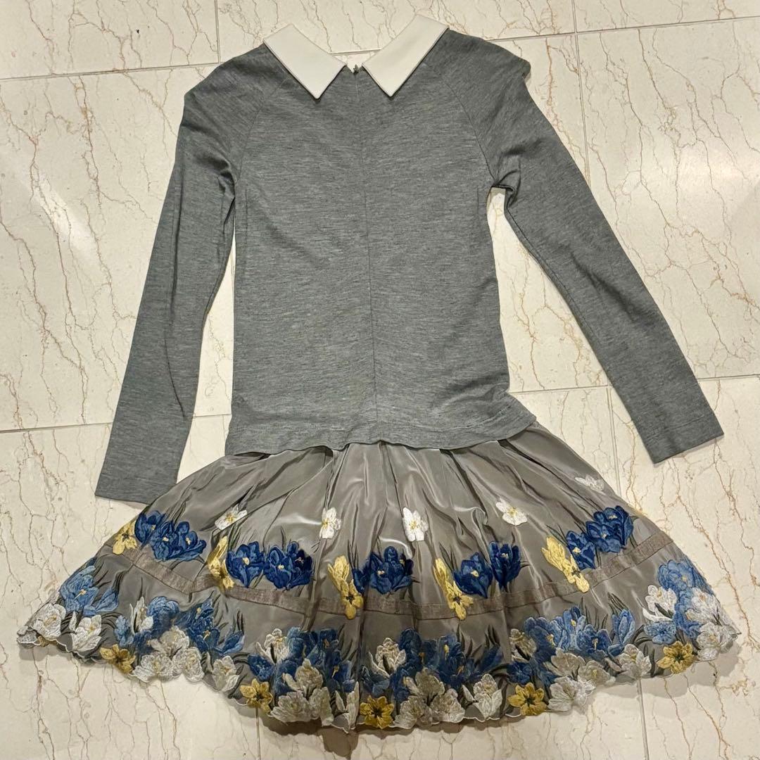 美品 MONNALISA　モナリザ　刺繍 ワンピース　８Ｙ　128センチ 入学式