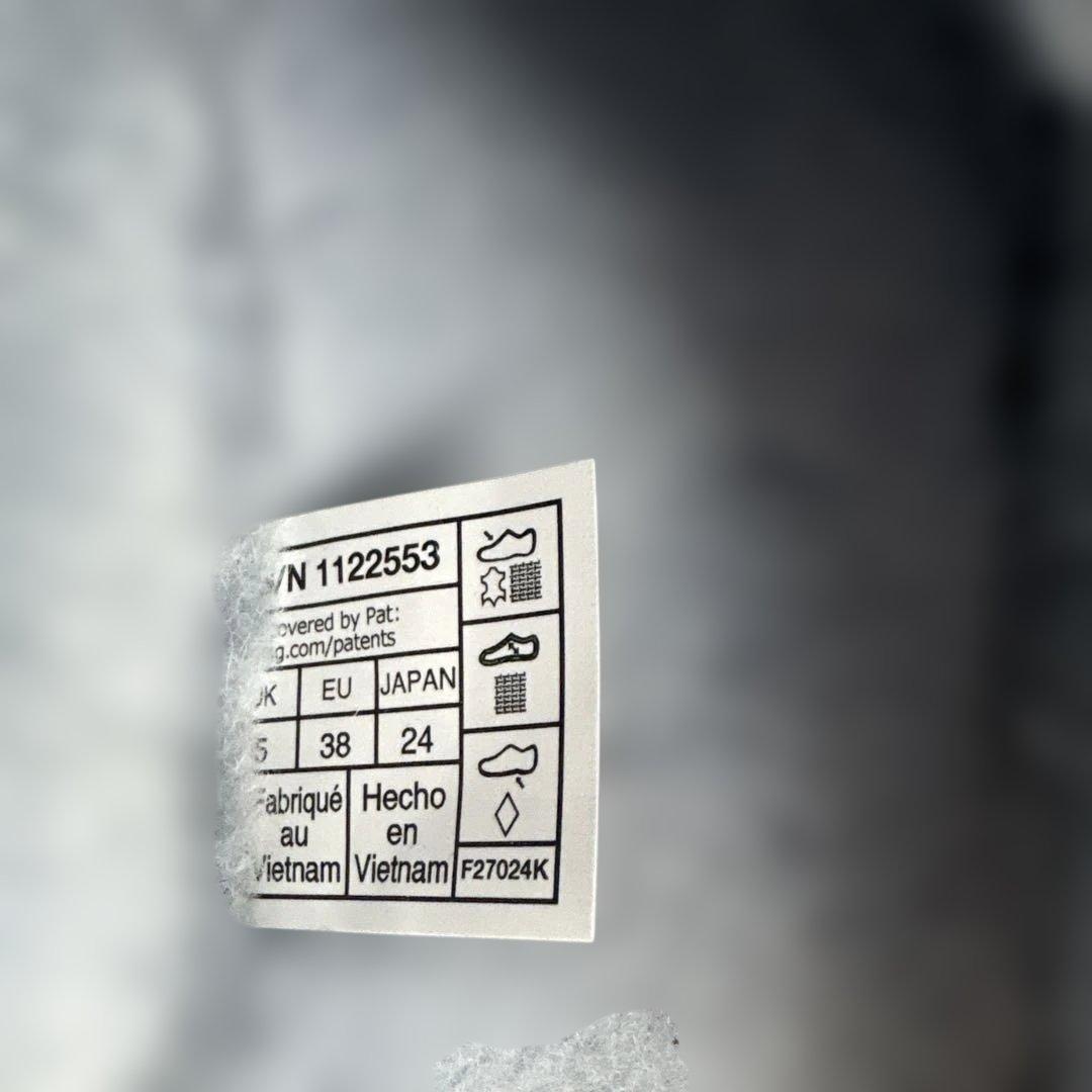 ゆ*ぴ様 新品箱あり　アグ UGG Tazz 厚底 スリッポン　24cm ブルー