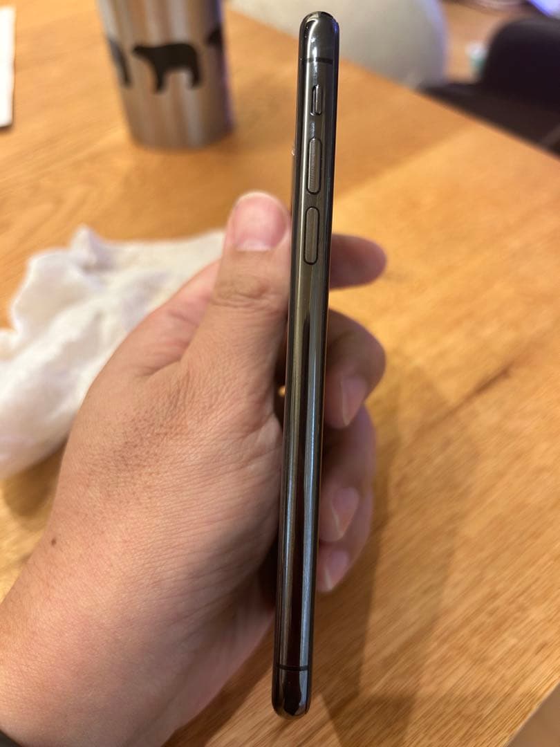 iPhone XS 64GB 美品