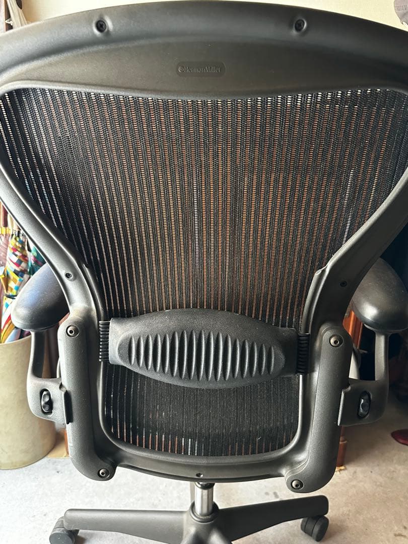 ハーマンミラー アーロンチェア USED