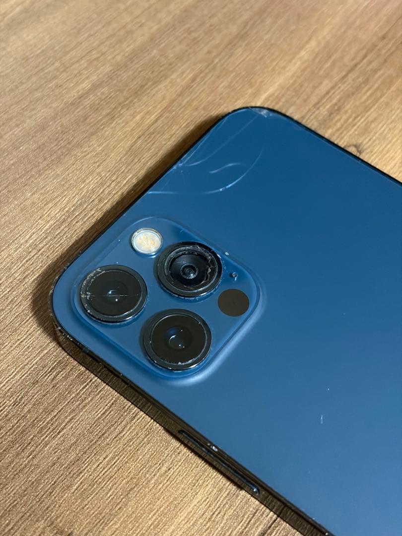 iPhone12 Pro パシフィックブルー　ひび割れ、ガラス割れ有