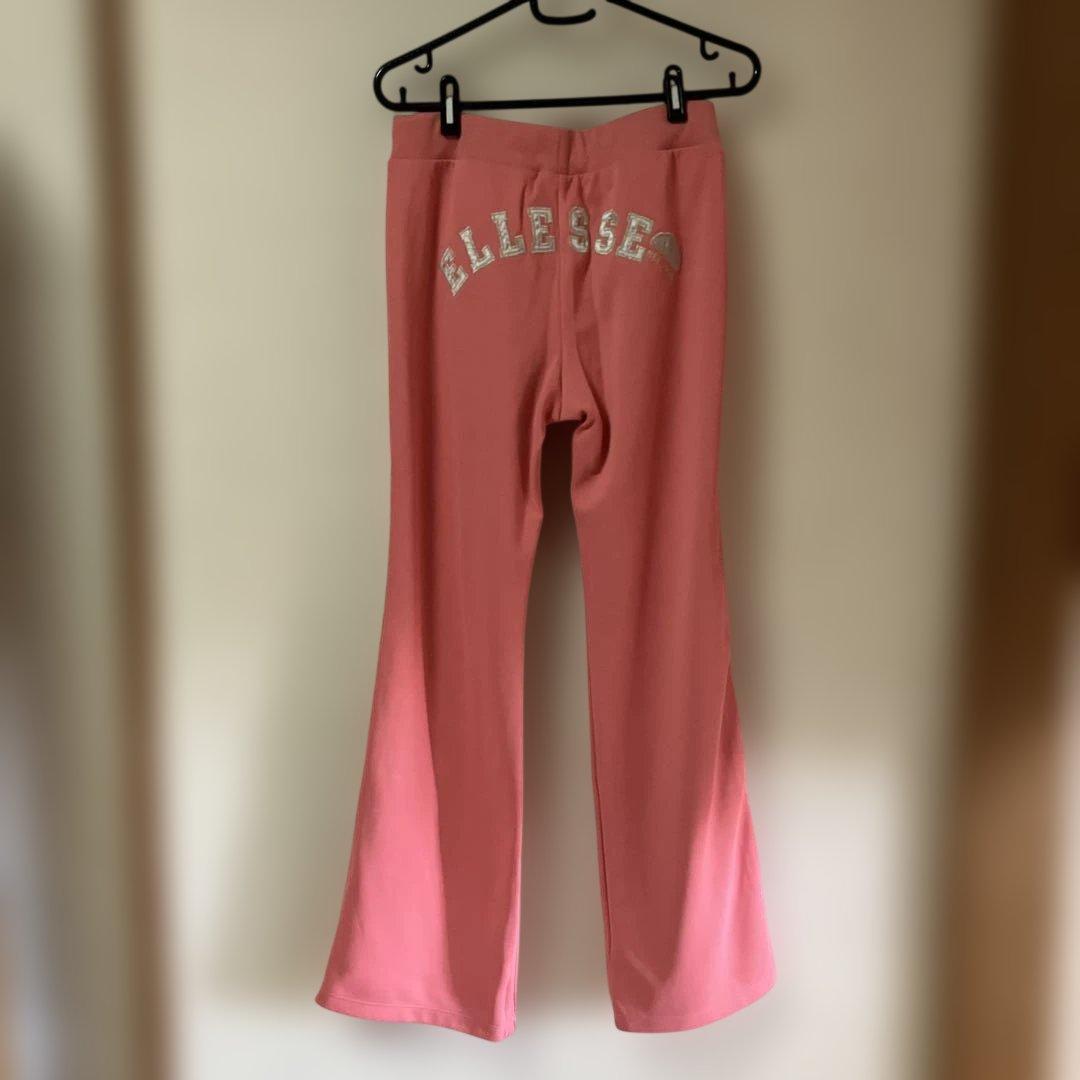 ELLESSE ジャージセットアップ ピンク パンツバックロゴ刺繍 レディースＭ