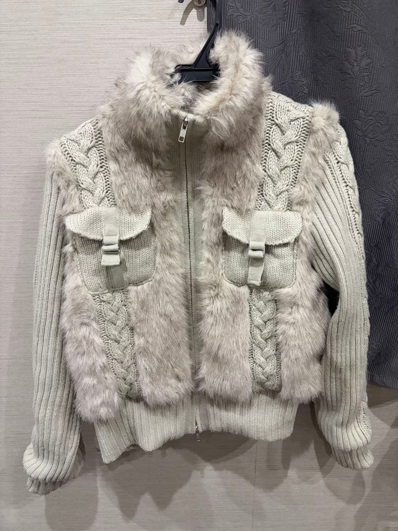 ラグアジェム　ケーブルニットファーブルゾン　アイボリー