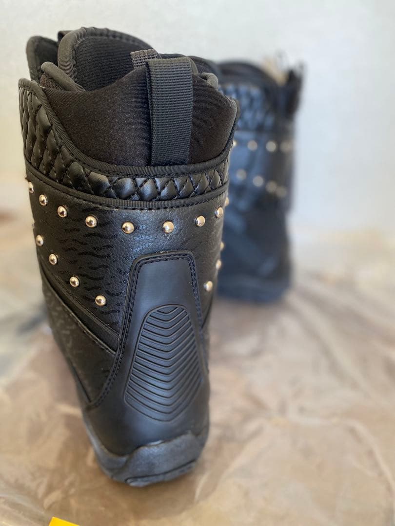 12/28日特価!!Boa Spice スノーボードブーツ 24.0サイズ