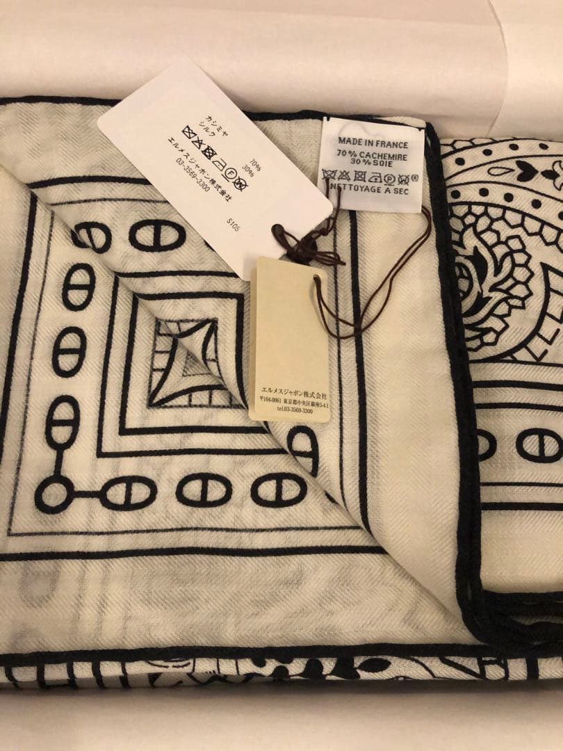 新品　2025AW　エルメス　カシシル140　シュヴァルドゥクールバンダナ白黒