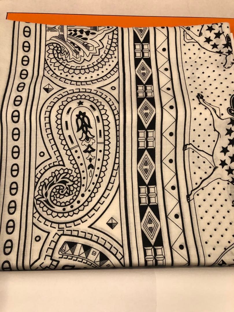 新品　2025AW　エルメス　カシシル140　シュヴァルドゥクールバンダナ白黒