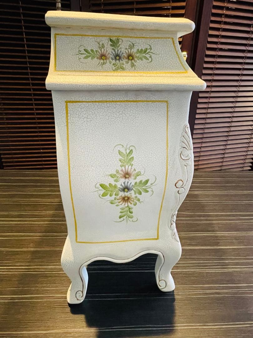 卓上チェスト　アンティーク調ヨーロピアン家具　小物入れ