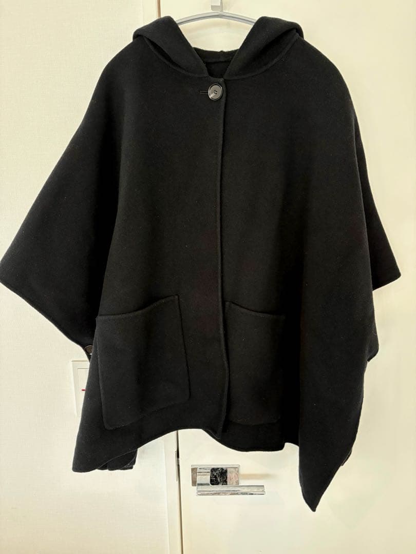 美品 OHGA オーガ 24AW リバーポンチョ ウール ケープコート ブラック