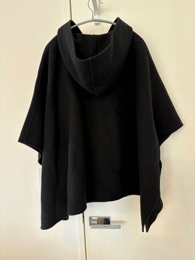 美品 OHGA オーガ 24AW リバーポンチョ ウール ケープコート ブラック