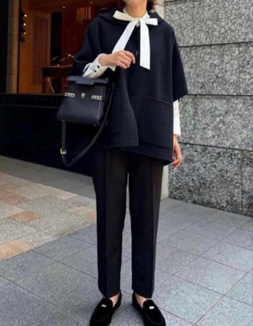 美品 OHGA オーガ 24AW リバーポンチョ ウール ケープコート ブラック