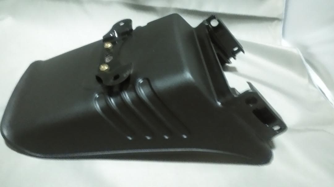 CBX400F　純正　リアフェンダー　リヤフェンダー　中古